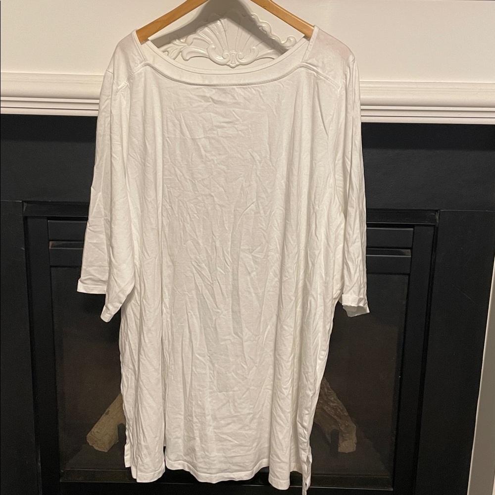 Roaman's white 4X Top